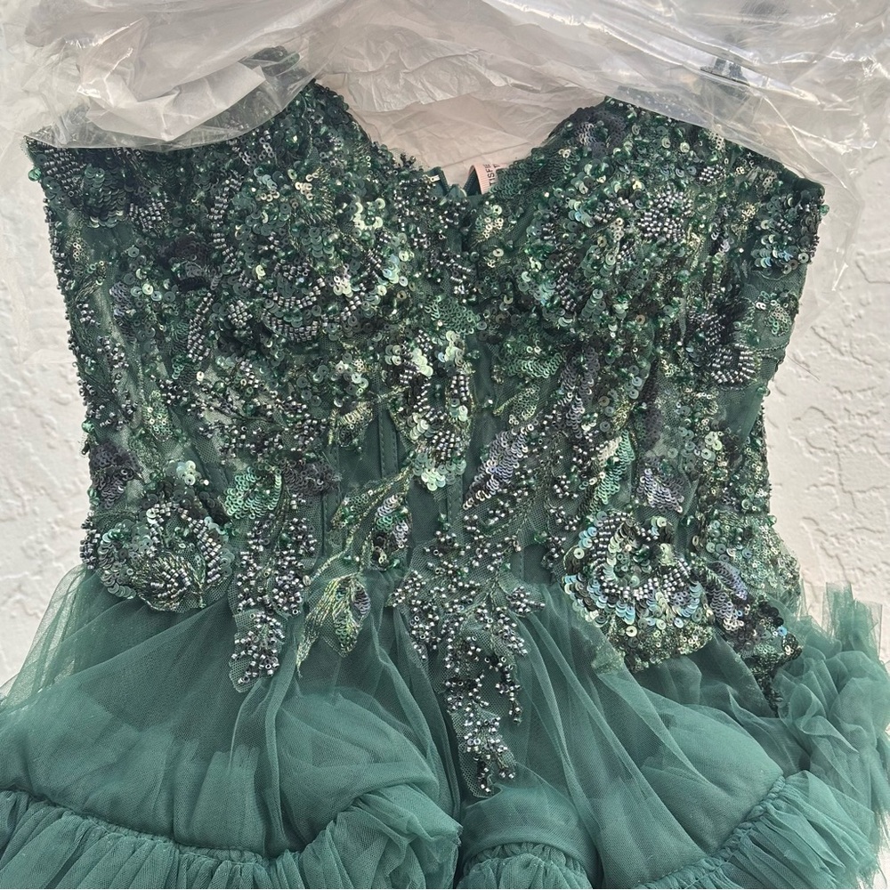 Mac Duggal Green Sequin Mini Dress - Picture 3 of 8